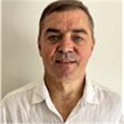 Passionate, experienced, contemporary art tutor inspiring creativity, confidence and artistic development.