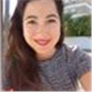 Periodista y escritora con experiencia dando clases de forma presencial.