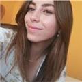 Her yaştan çocuğa ders veren Türkçe Öğretmeni