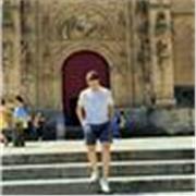 Profesor titulado en Primaria con Máster Tic y busco dar clases a niños de primaria.