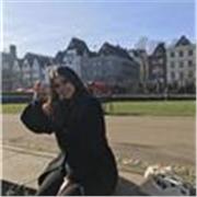 Laureanda in Scienze Politiche, offro ripetizioni di inglese e tedesco. Mi sono diplomata al Liceo Linguistico col massimo dei voti, ho vissuto 6 mesi in Germania e dato esami universitari sia in lingua inglese sia in lingua tedesca. Ho dato ripetizioni g