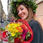 Esperta linguista impartisce lezioni di tedesco