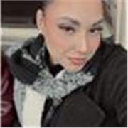 Me defino como una persona amable, atenta y proactiva. 
Tengo experiencia ayudando a mis primos con los deberes del colegio.