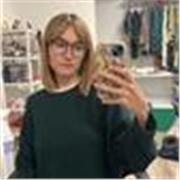 Profesora titulada en Educación Infantil, varios años de experiencia dando clases particulares desde 3 años hasta 2º bachillerato