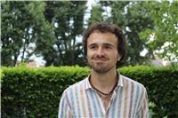Diplomato al liceo classico e studente di lettere offre ripetizioni in materie umanistiche + inglese