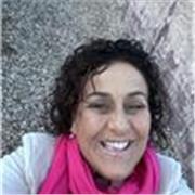 Sono un’insegnante di lettere con esperienza pluriennale nei licei. Offro lezioni online di latino mirate al superamento del debit