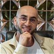 Emotionale Intelligenz (EQ) ist oft entscheidender für den Erfolg als der reine IQ. 
