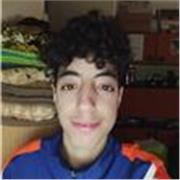 Muy buen profesor de matemáticas y muy puntual 