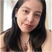 Maestra de inglés con música y diversión a todas las edades