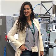 Profesora de programas de diseño grafico, packaging, troqueles