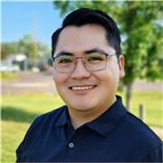 English tutor providing lessons for college students and undergraduates