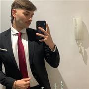 Estudiante de Ingeniería Química apto para enseñar a otros