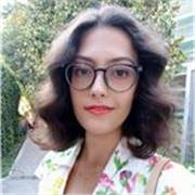 Studentessa universitaria in Chimica e Tecnologie Farmaceutiche, con certificazione di inglese C2 e background studi all'estero, o