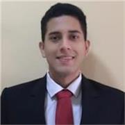 Profesor joven de Matemáticas con  5 años de experiencia.