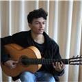 Estudiante de esmuc enseña guitarra (clásica, flamenca, acústica, eléctrica) para todos los niveles. barcelona