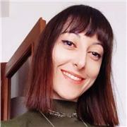 Diplomata in arte ceramica e tecnico progettuale industriale offre ripetizioni per ragazzi