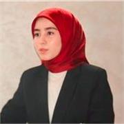 Professeure de communication française, de management  et de leadership 