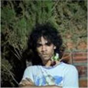 Sou um estudante do 3° ano do ensino médio e busco alunos para ensinar e obter experiência. Eu posso oferecer reforço a alunos do fundamental 1° ao 5° ano e 6° ao 9° ano