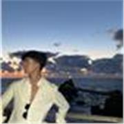 Joven estudiante de segundo de bachillerato, becado FAO 24-25, nivel C1.