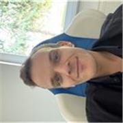 Español nativo con amplias facultades para poder dar clases a extranjeros, y alto nivel de inglés para poder explicar más fácilmen