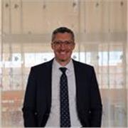 Contador Auditor con MBA y docencia universitaria enseña Contabilidad, Tributación y Finanzas online a todo Chile