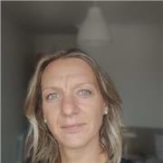 Profesora de francés adaptable y orientada a objetivos, para adultos y jóvenes