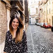 Laureata in antropologia culturale - offro ripetizioni di letteratura italiana a chi sente che deve recuperare un po' di lacune