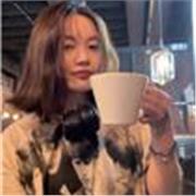 Professeur particulier donne cours de chinois aux élèves qui ont des niveaux plus élevés sur l’examen HSK