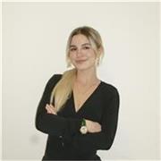 Il primo passo verso il successo è scegliere il giusto insegnante. Scrivimi, costruiamo insieme il tuo percorso!