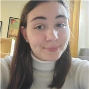 Mathestudentin als Nachhilfelehrerin für Mathe und Physik