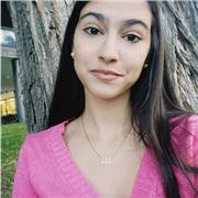 Spanische Muttersprachlerin, die Kinder aller Altersgruppen Spanisch beibringt