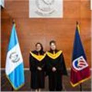 Soy una persona creativa, responsable y dinámica. El diseño de interiores me apasiona desde pequeña. 