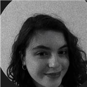 Diplômée d'une licence de droit et d'une licence LLCER anglais, je suis prête à transmettre mes connaissances.