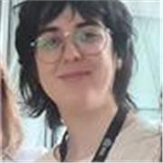 Se ofrecen clases particulares de inglés, incluida preparación de Cambridge y apoyo escolar