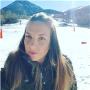 Profesor de Turismo y Hostelería apta para dar clases de todas las edades.