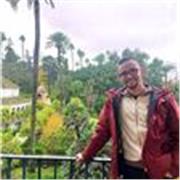 Profesor graduado en Educación Primaria y estudiante de Ingeniería Civil ofrece dar clases tanto desde Primaria hasta Bachiller