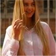 Passionate vocal coach & professional singer with 7+ years of experience. Lessons for all ages and levels