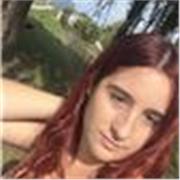 Profesora experimentada en francés y cuidado de niños.