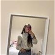 chica de 20 años estudiando la carrera de magisterio en el 3 año con bastante experiencia con niños y dando clases particulares 