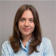 Native Italian tutor for all levels available now