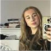 Je suis étudiante en L1 science du langage à l'université de Tours. J'aime énormément le français. 

