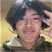 Cuando estaba en Japón, trabajaba como profesor de japonés un año.