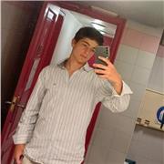 Profesor de cualquier asignatura de primaria, estudiante de bachillerato con buena media y buena capacidad de hacer entender