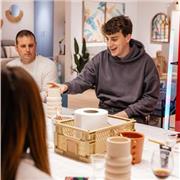 Me apasiona el marketing digital y enseñar: combino experiencia real con habilidad para explicar de forma sencilla