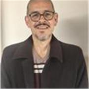 Profesor bilingüe con +20 años de experiencia en inglés, español y sociales