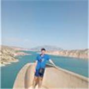 Soy un estudiante de derecho, tengo experiencia en explicaciones interactivas históricas , disponible para todas las edades.