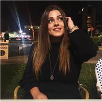 Studentessa universitaria offre lezioni di matematica, inglese, italiano a ragazzi delle scuole medie e superiori