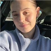 Futura Maestra de Infantil y Primaria con experiencia en el cuidado y atención de los niños y con muchas ganas de ENSEÑAR