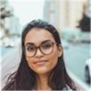 English tutor who can teach students of all ages.