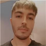 Graduado en ingeniería informática y máster de profesorado, con experiencia en FP de grado superior en DAM.